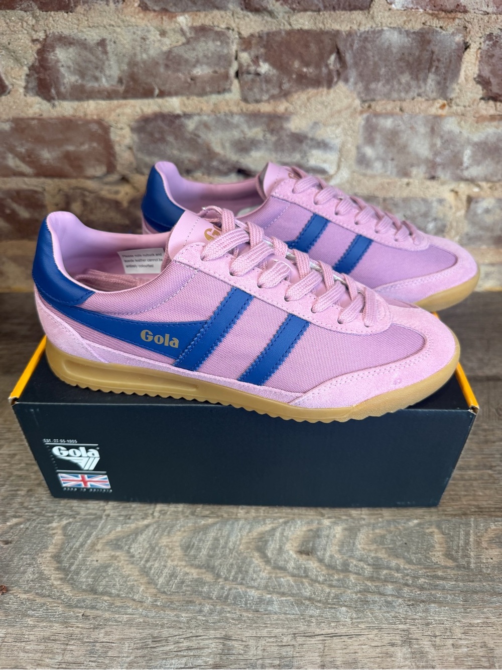 NWT Womens Gola Tornado Sneaker